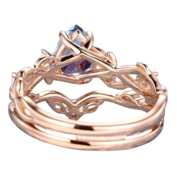 Pear Shape Alexandrite 2 piece Bridal Set engagement set in rose gold - Picture 3 of 8